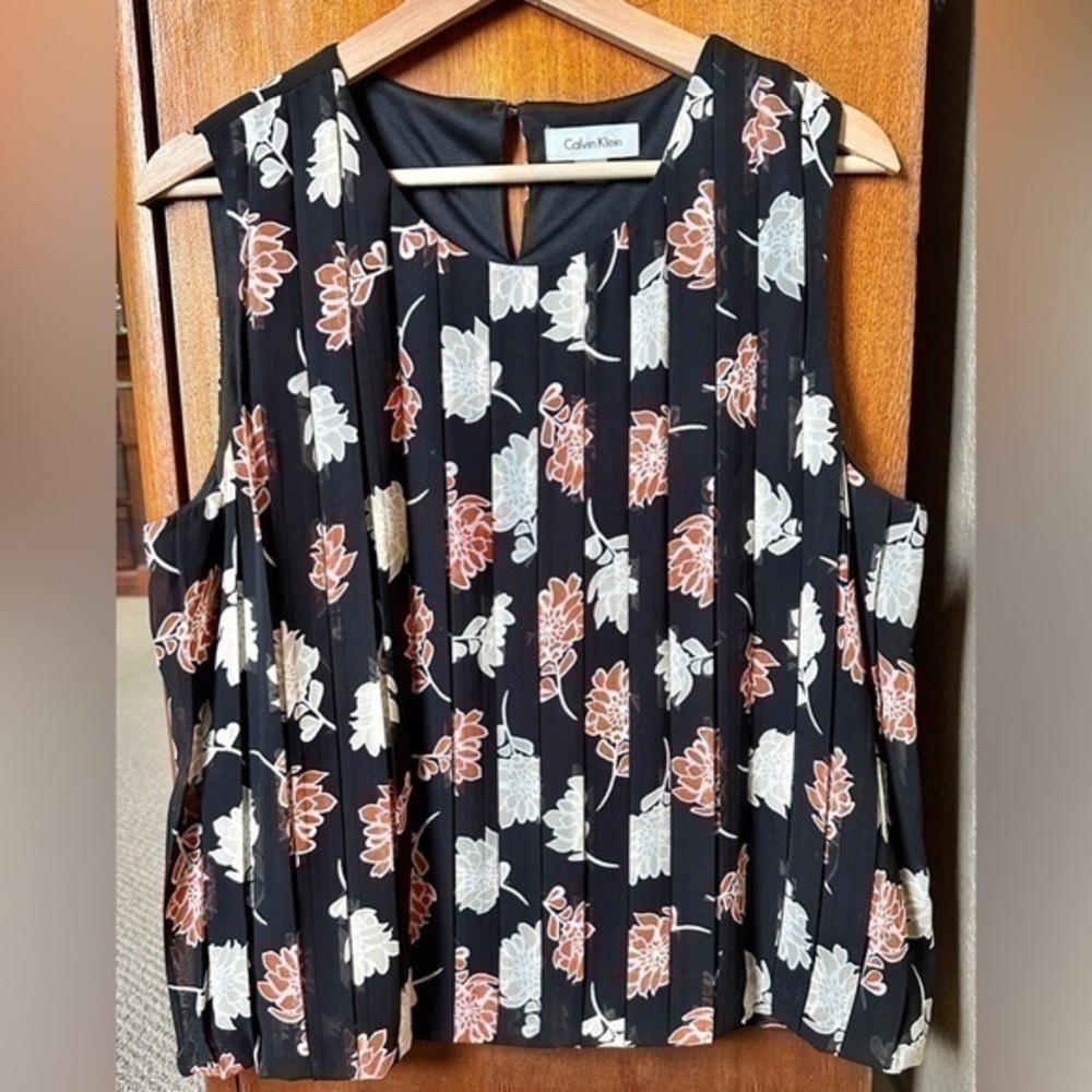 Calvin Klein floral sleeveless top